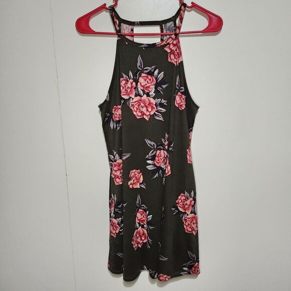 nine britton Dresses & Skirts - Nine Britton Floral Halter Mini Dress Trapeze Knit Keyhole Back LP Pockets